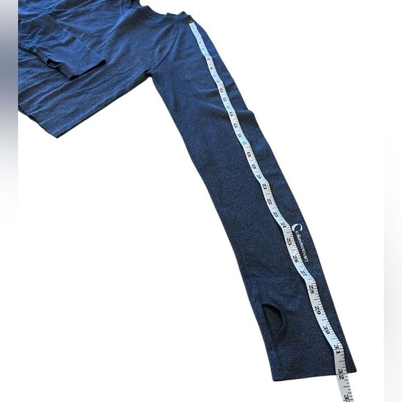 Climawear long-sleeve seamless crop top Size Small/Medium - Picture 14 of 14